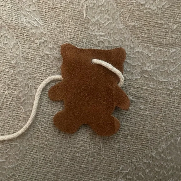 Cupcakes 🧁 and Cashmere Vintage Cowhide Crescent Bag - Picture 9 of 10